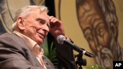 Nhà văn Mỹ Gore Vidal