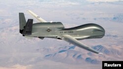 Máy bay do thám tầm xa Global Hawk của Không quân Hoa Kỳ. 