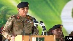 Người đứng đầu quân đội Pakistan Tướng Ashfaq Kayani, chỉ trích điều ông gọi là ‘cuộc tuyên truyền tiêu cực’ của Mỹ về vấn đề chống khủng bố