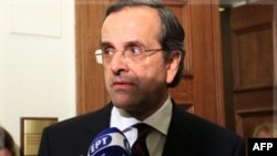 Ông Antonis Samaras, lãnh đạo phe bảo thủ, từ chối không ký một cam kết thực thi biện pháp kiệm ước