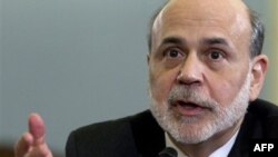 Chủ tịch Fed Ben Bernanke điều trần trước Ủy ban Ngân sách Hạ viện hôm 2/2/12