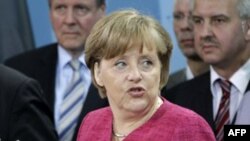 Thủ tướng Đức Angela Merkel kêu gọi Miến Điện cải thiện thành tích nhân quyền trước khi được phép đảm nhận chức chủ tịch ASEAN